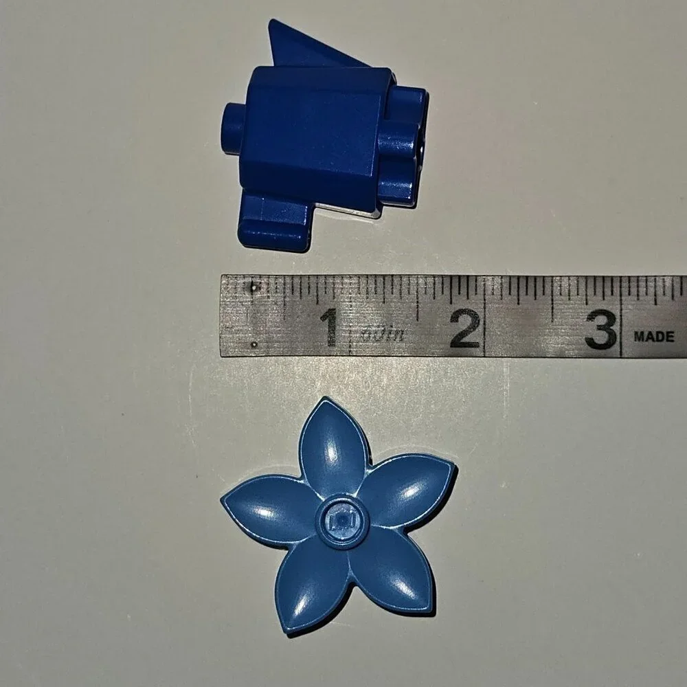 4 Lego Duplo Bricks 2 Pink 1 Blue Flowers Water Pitcher Gardening Toy Lot